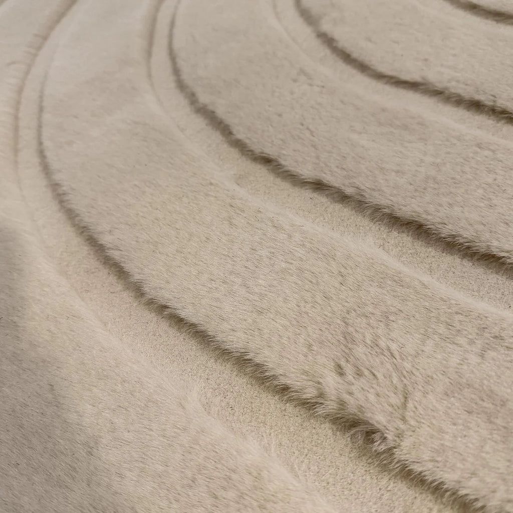 Carved - Tapis doux et élégant C1 Beige