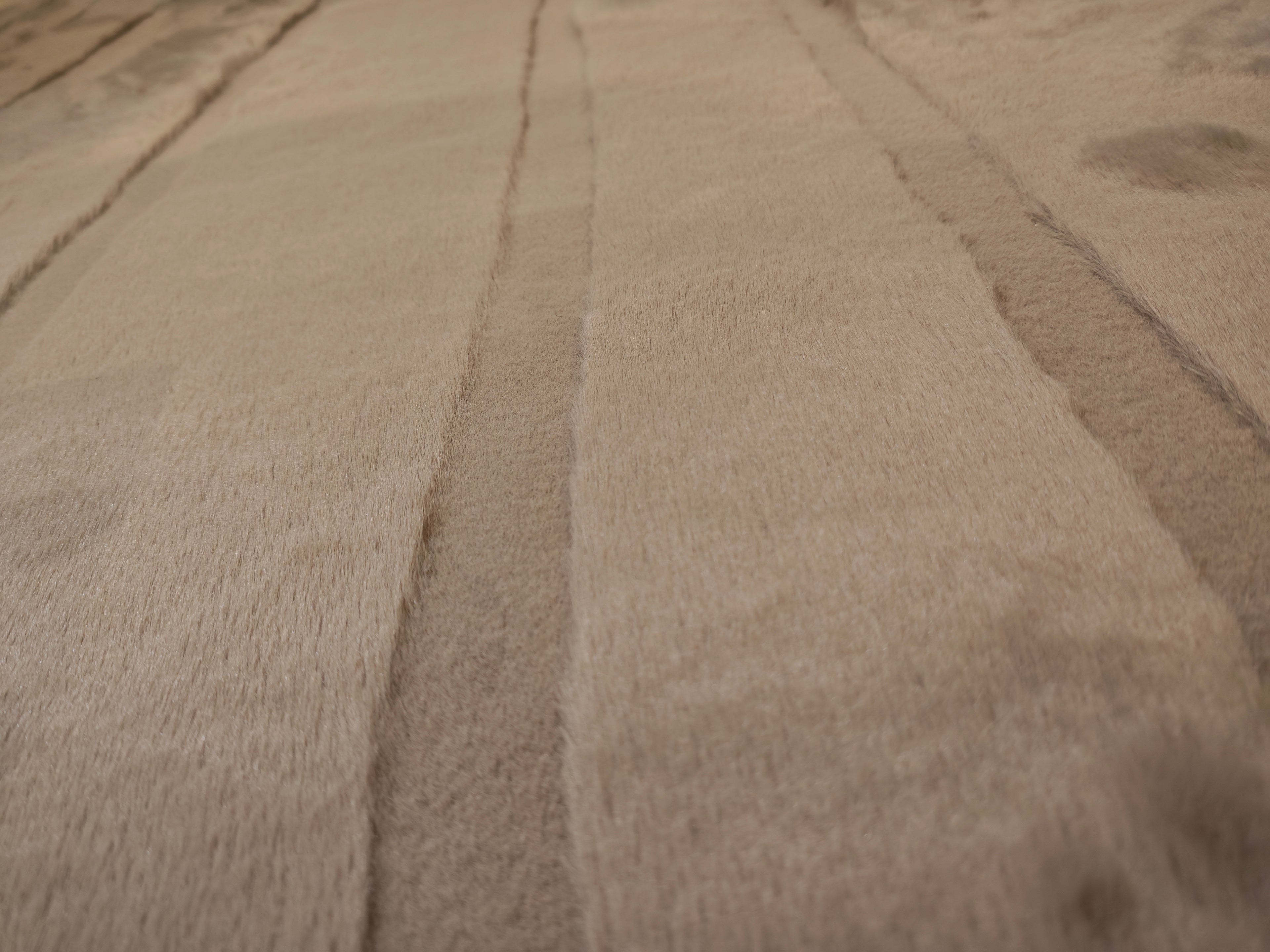 Carved - Tapis doux et élégant C3 Taupe