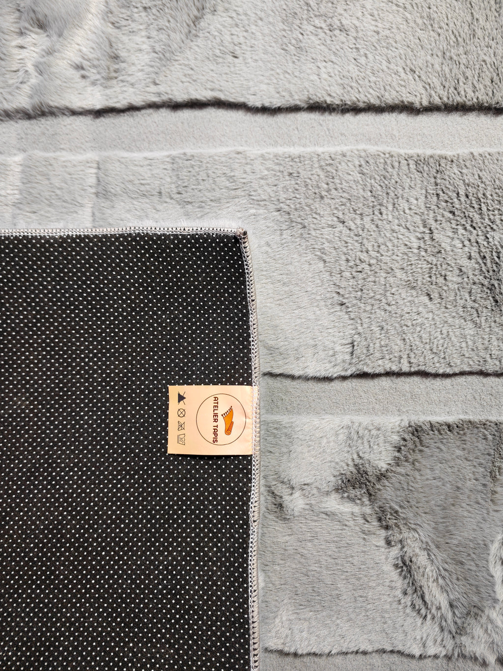 Carved - Tapis doux et élégant C3 Gris